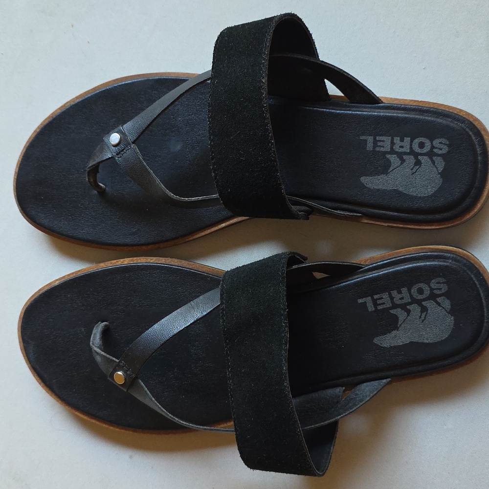 Sorel Black Thong Sandals